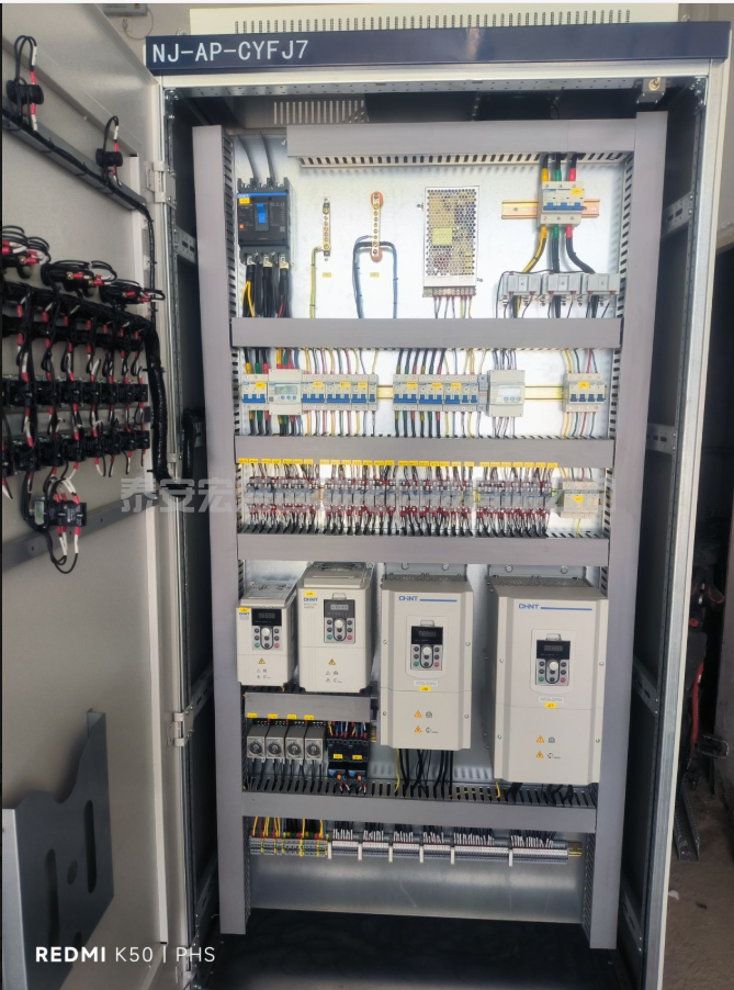 變頻控制柜恒壓供水、空壓機(jī)、風(fēng)機(jī)水泵